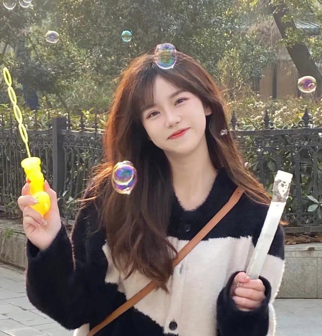 面包超人：蓝精灵与蓝色眼泪